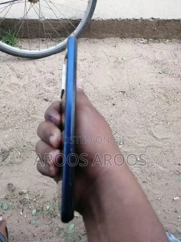 Vivo Y21 (Used)