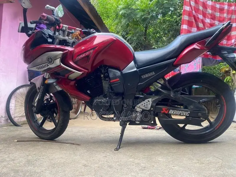 Yamaha Fazer V2 2017