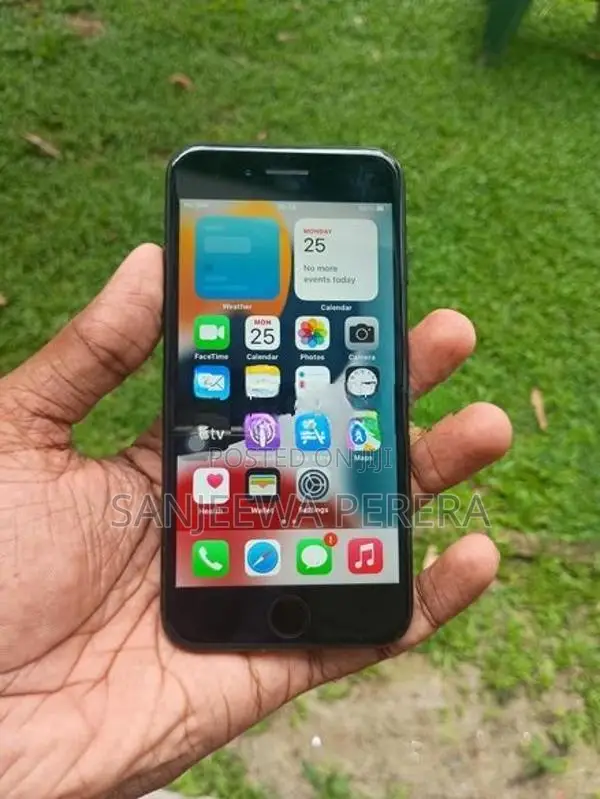 Apple iPhone 7 128GB (Used)