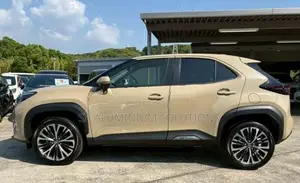 Toyota Yaris Cross U 2025