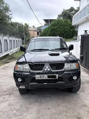 Mitsubishi Montero 2007