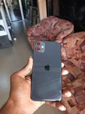 Apple iPhone 11 (Used)