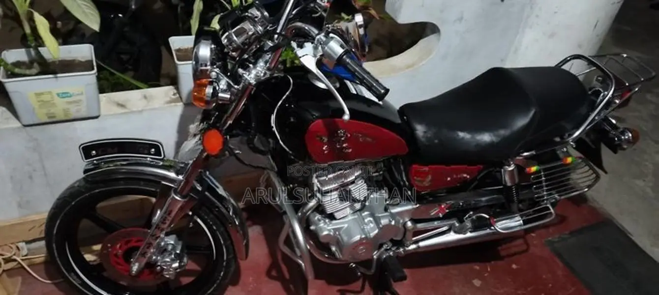 Honda CM Custom 2009