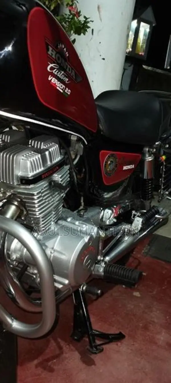 Honda CM Custom 2009