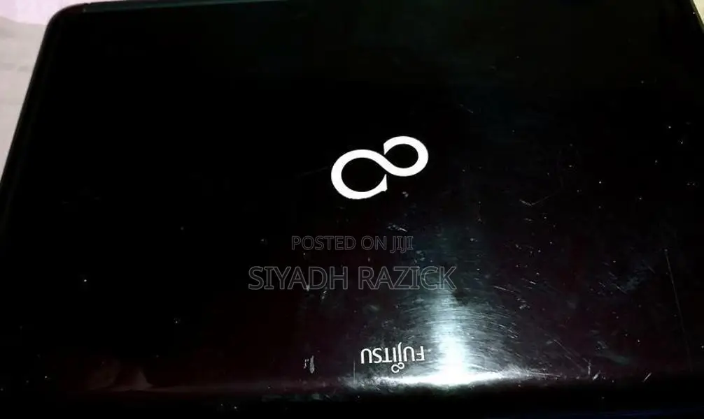 Fujitsu Lifebook AH530 For Parts