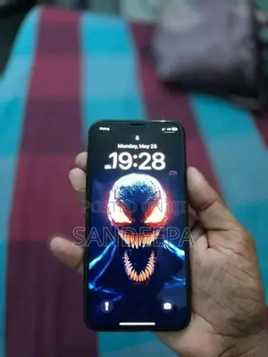 Apple iPhone XS (Used)
