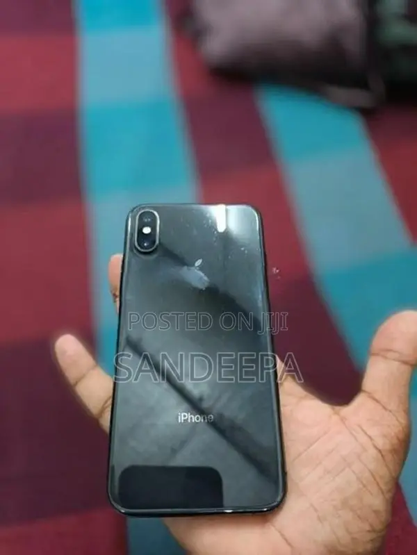 Apple iPhone XS (Used)