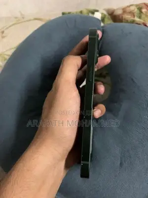 Apple iPhone 13 (Used)