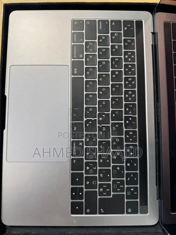 Apple MacBook i5
