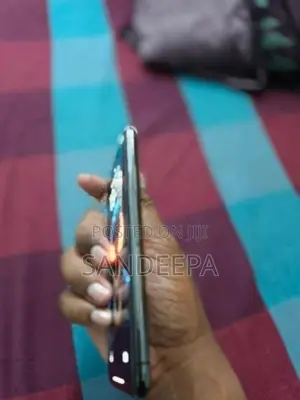 Apple iPhone XS (Used)