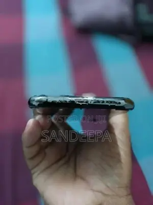 Apple iPhone XS (Used)