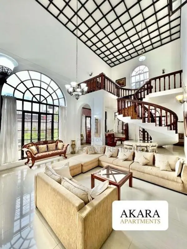 Luxury House for Sale HL45163