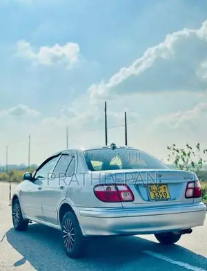 Nissan Sunny 2001