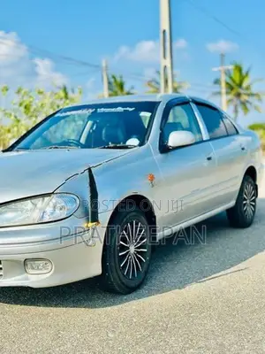 Nissan Sunny 2001