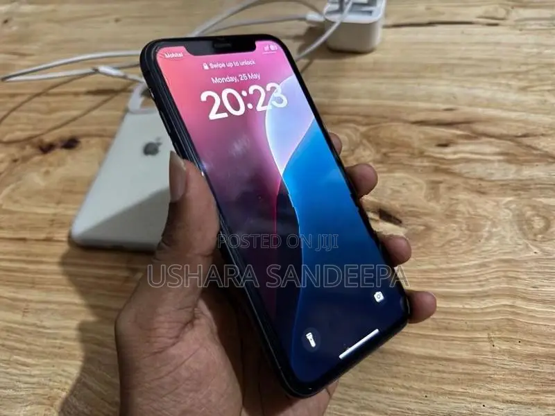 Apple iPhone 11 128GB (Used)