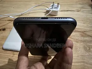 Apple iPhone 11 128GB (Used)