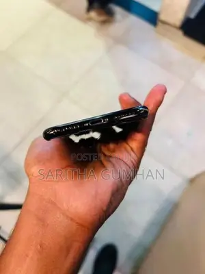 Apple iPhone X (Used)