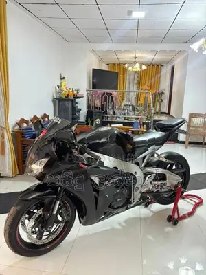Honda CBR 2011