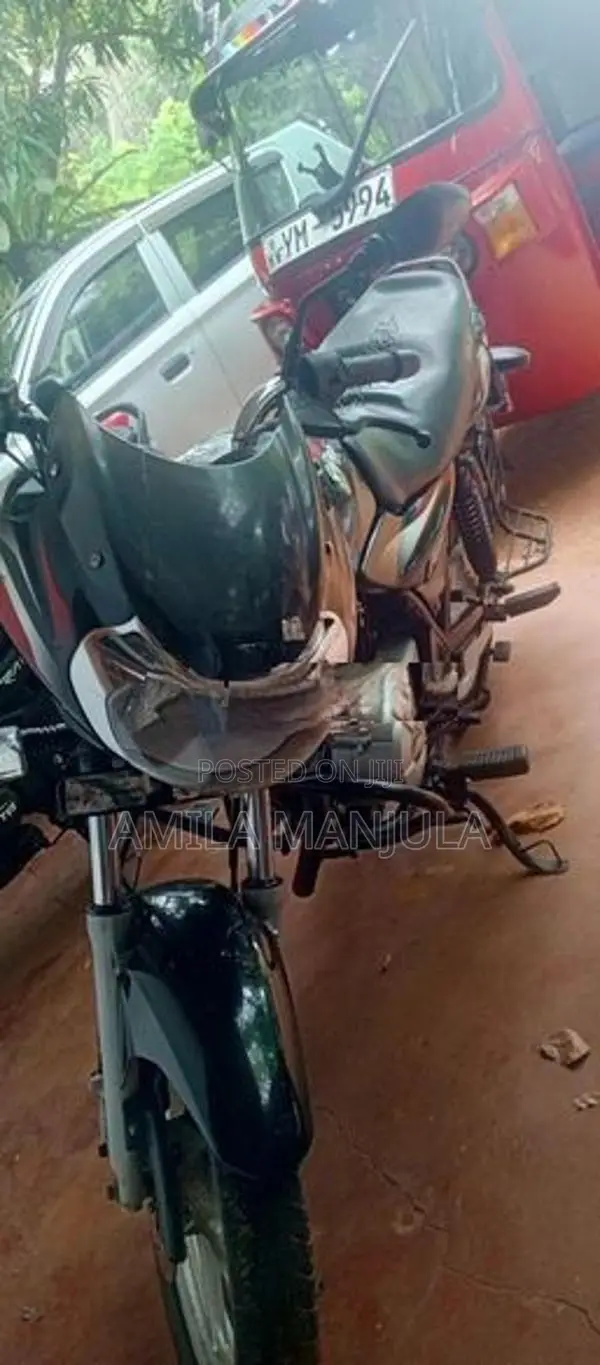 Bajaj Discover 125 2016
