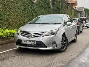 Toyota Avensis DIESEL AUTO 2013