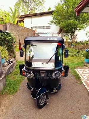 Bajaj RE 2012