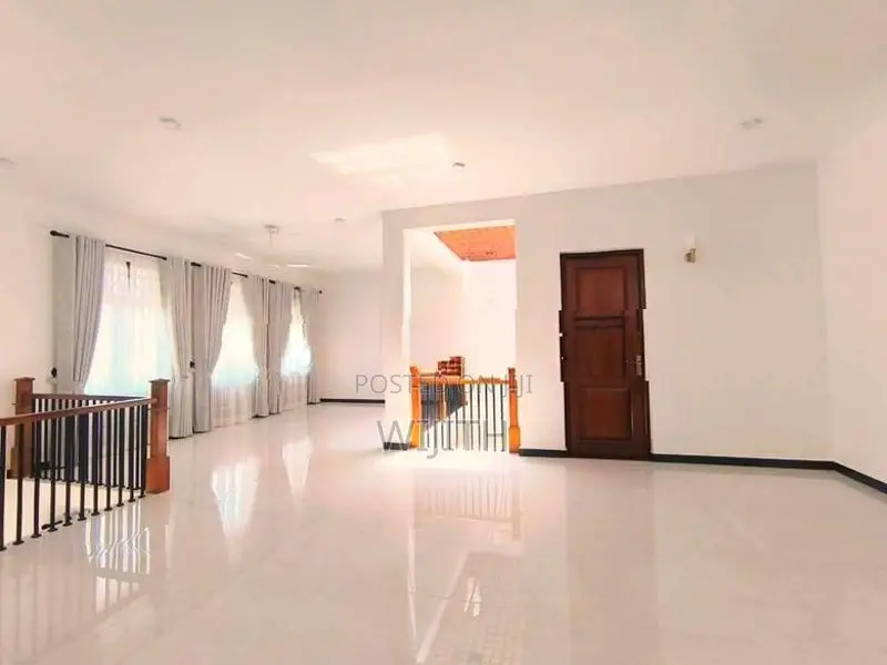 Brand New Three Storey House for Sale in Talawatugoada Hokandar Road