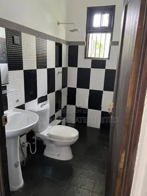 Single Story Beautiful House for Sale in Madagama, Bandaragama - EH402