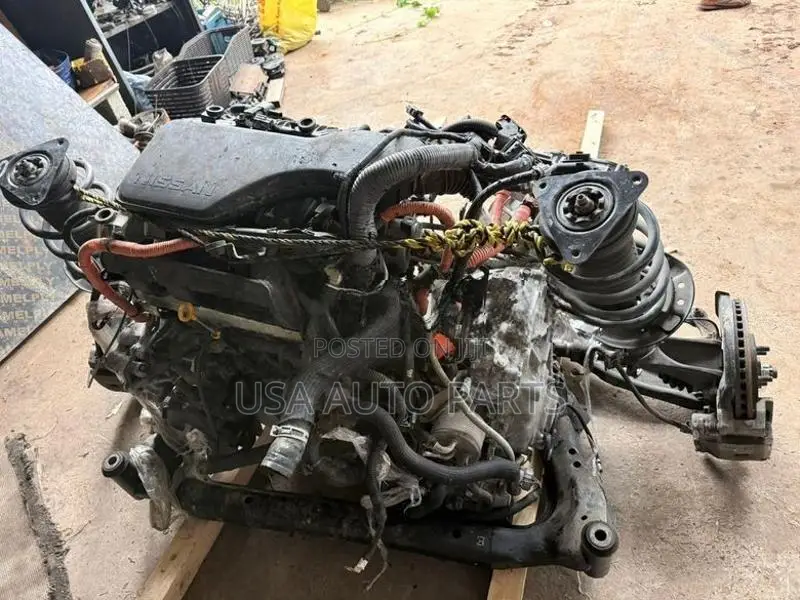 Nissan X Trail Engine with Gearbox