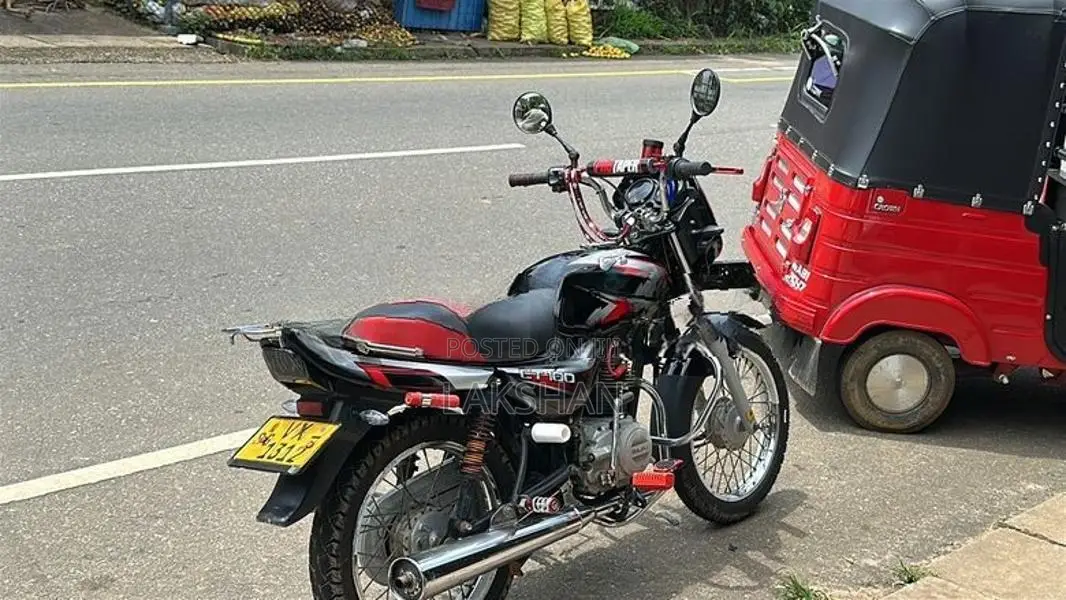 Bajaj CT100 2010