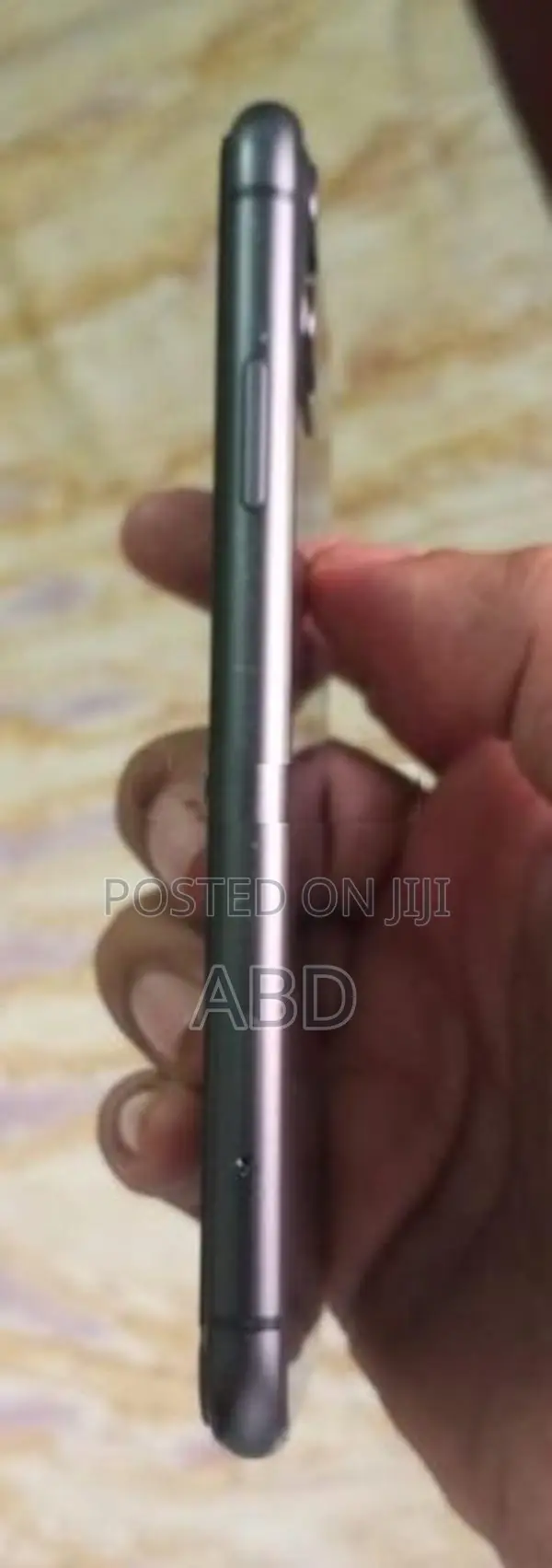 Apple iPhone 11 (Used)