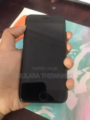 Apple iPhone 7 (Used)