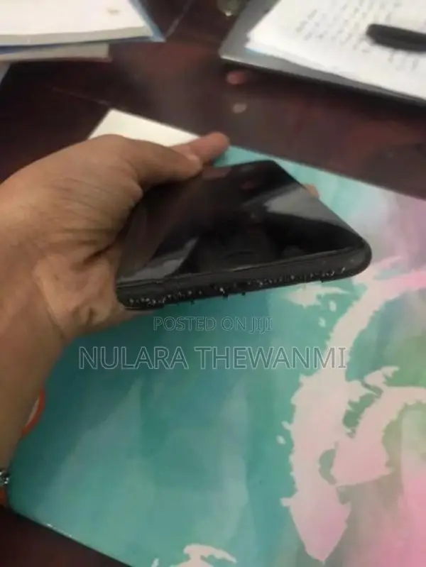 Apple iPhone 7 (Used)