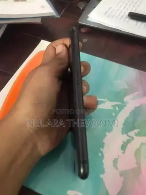 Apple iPhone 7 (Used)