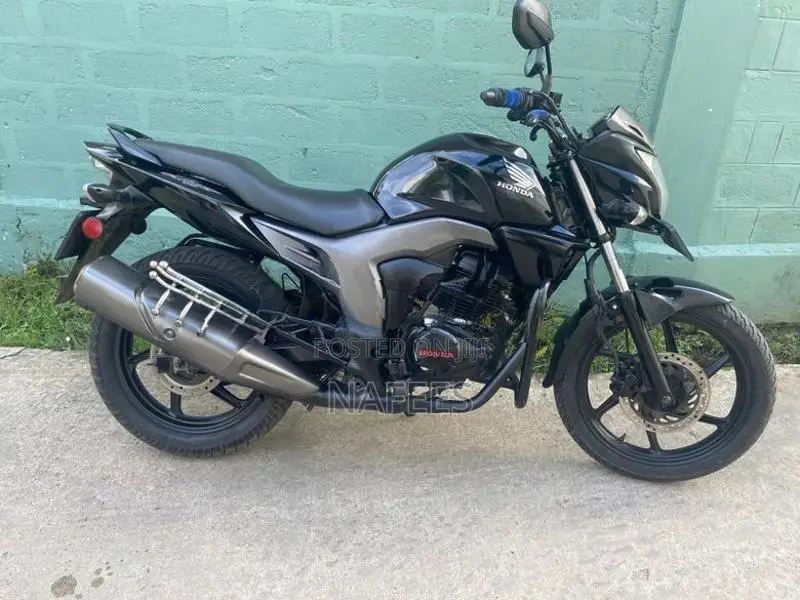 Honda CB Trigger 2016