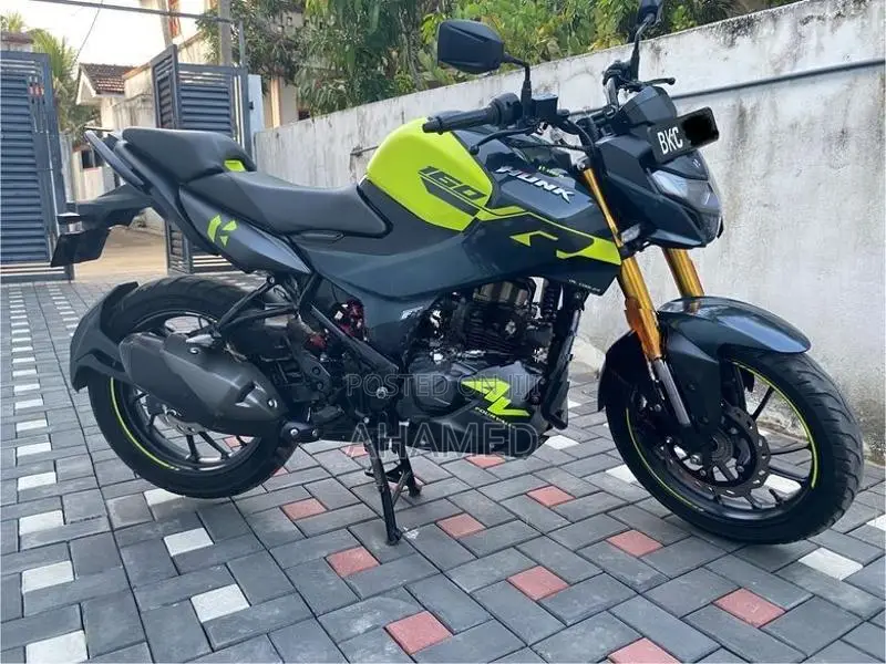 Hero Hunk 160R 4V 2026