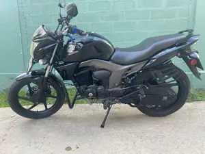 Honda CB Trigger 2016