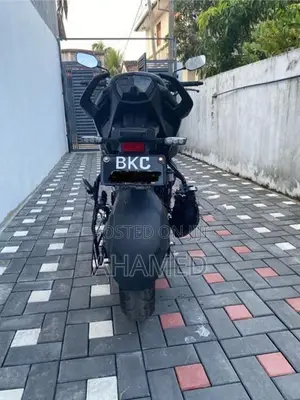 Hero Hunk 160R 4V 2026