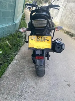 Honda CB Trigger 2016