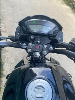 Honda CB Trigger 2016