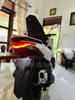 Honda PCX160 2025