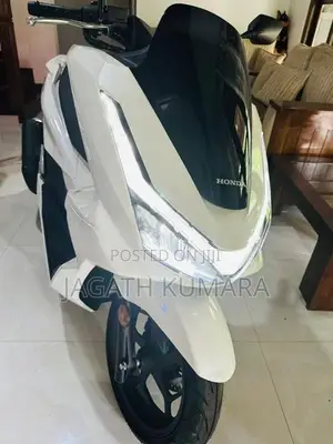 Honda PCX160 2025