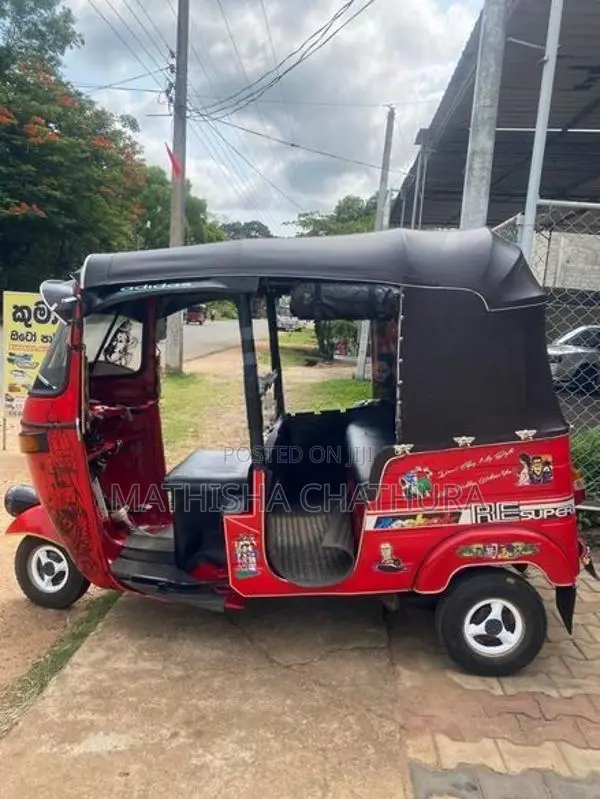 Bajaj RE Three Wheeler 2006