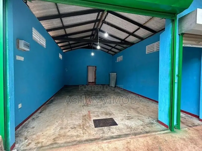 Warehouse for Rent in Hanwella