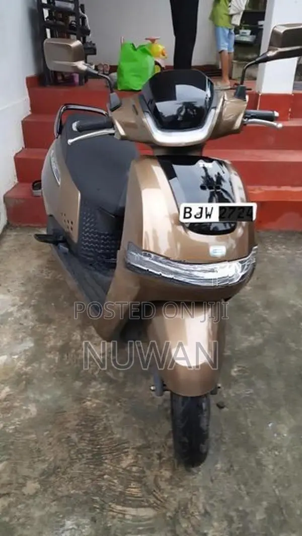 TVS iQube Electric 2.2 2025