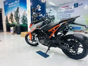 KTM Duke 160 2026
