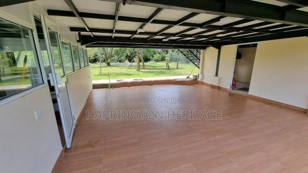 Holiday Villa in Ruskin Island, Bolgoda