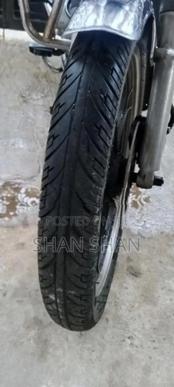 Suzuki GN 125 2000