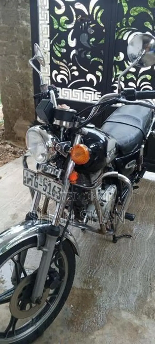 Suzuki GN 125 2000