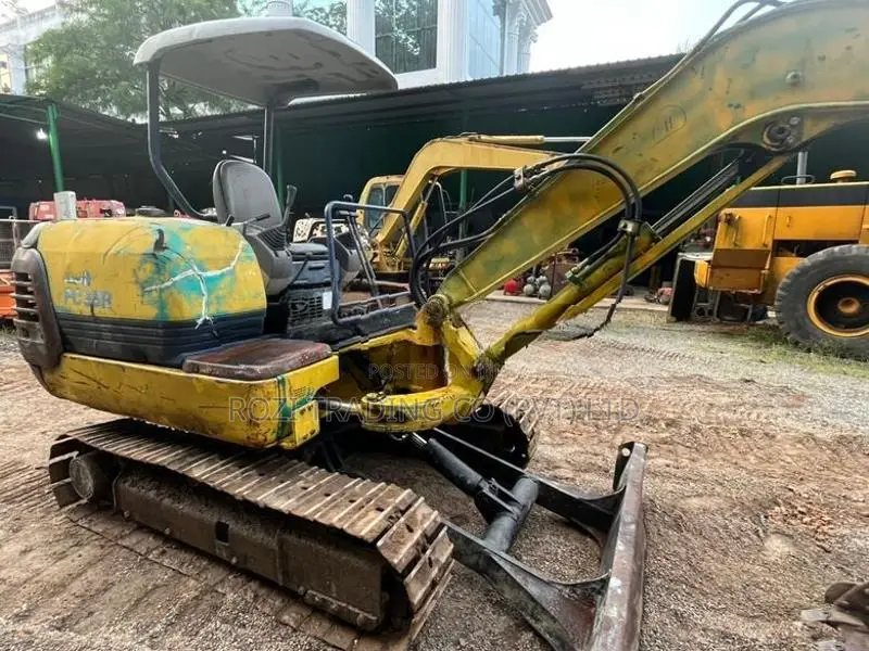 Komatsu PC35R-8 Excavator