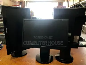 19” Wide Monitor